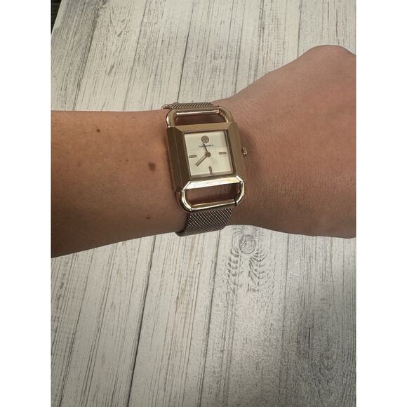 TORY BURCH Phipps Womens Rose Gold Watch, White Square Dial, Steel Mesh Band - Picture 11 of 16